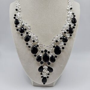 VINTAGE Black Rhinestone and Silver Floral Statement Necklace Gothic Bridal